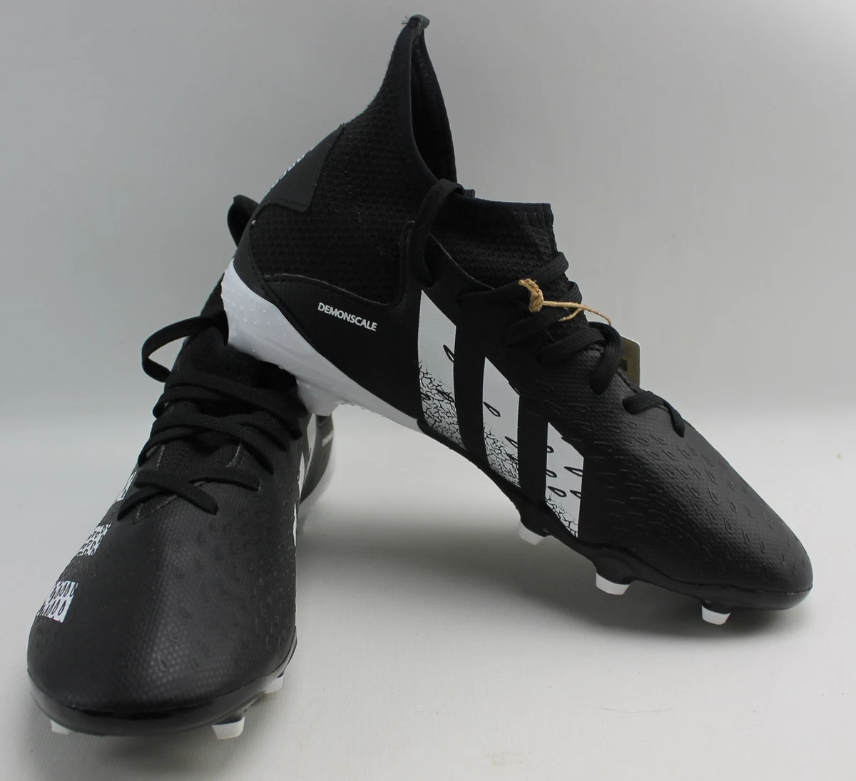 Adidas Predator FY1031 Soccer Cleats Youth Size 5.5 No Box Store