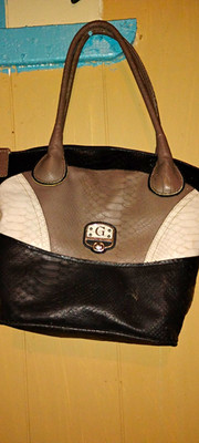 GUESS Women's Colorblock Shoulder Bag Black Brown White Turn Lock Double Handle
