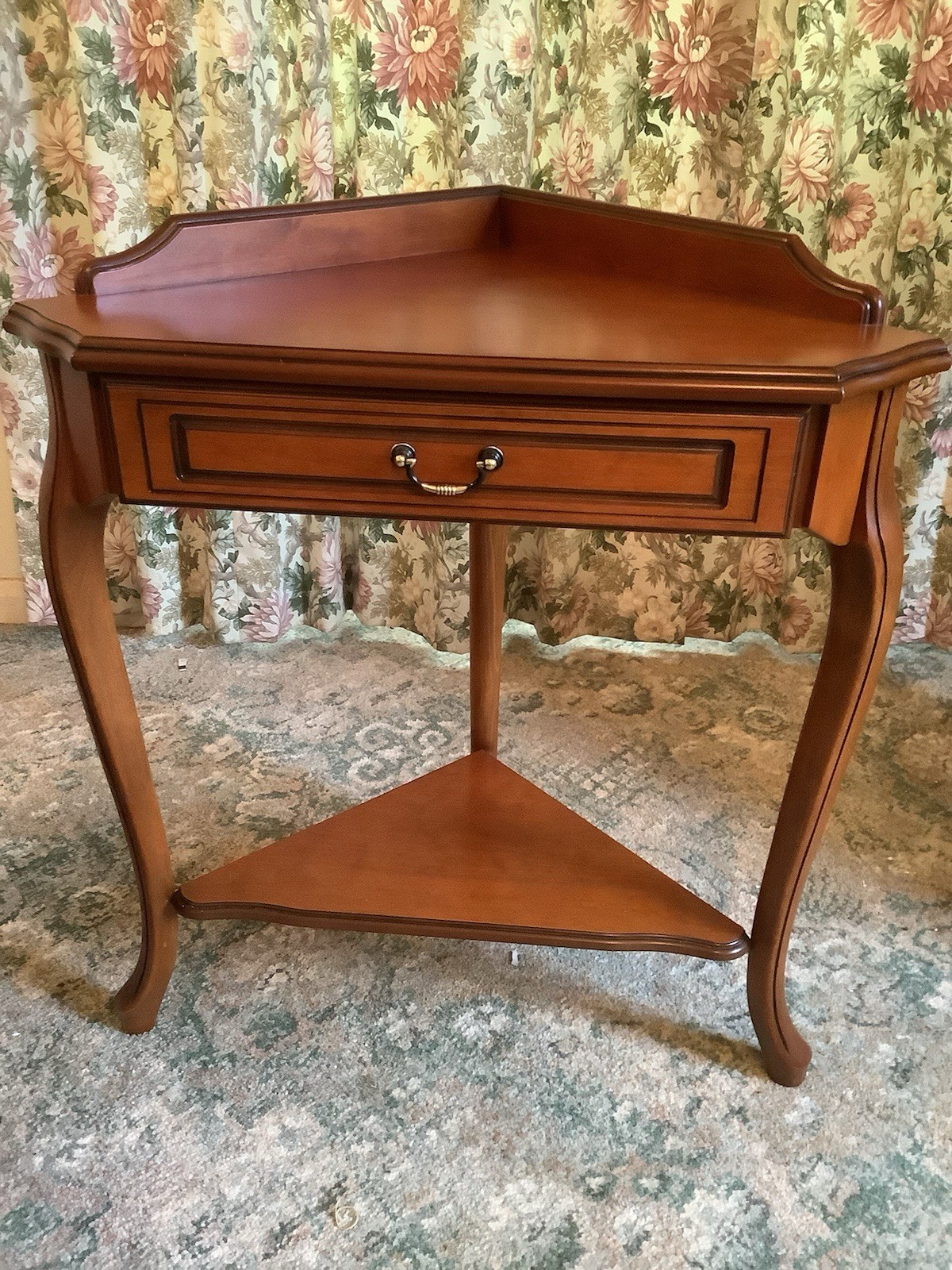 Small Corner Table With Drawer
