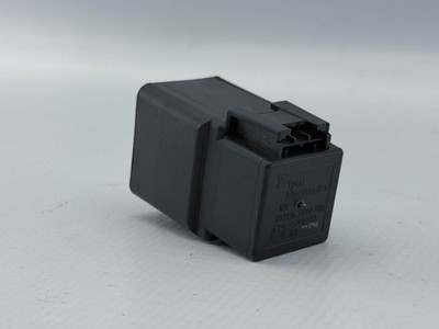 BMW F800R Tyco Relais Relay V23136-J1004-X85 (7) 18' 