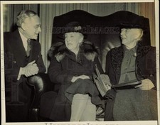 1942 Press Photo Felix Frankfurter, Josephine Goldmark, Mrs. Louis Brandeis, DC