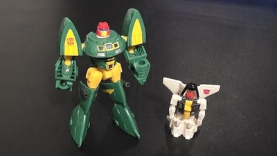 Transformers Generations Cosmos & Payload F5759