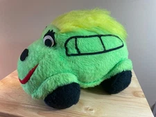 Green VW Cuddle Bug Plush – Cuddle Car Inc. of California Wonder Toys – Vintage
