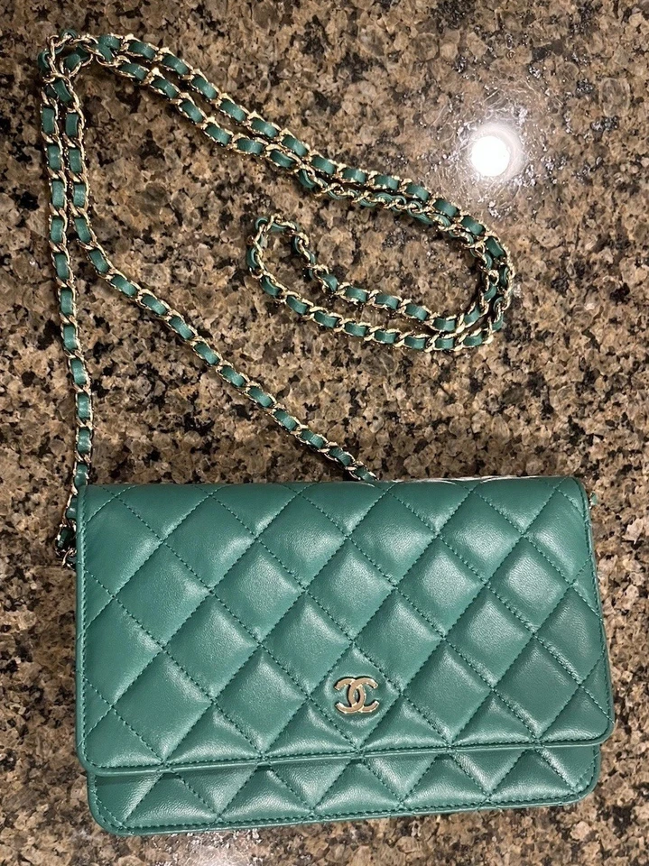 CHANEL Wallet On The Chain GREEN - Image 2 of 4