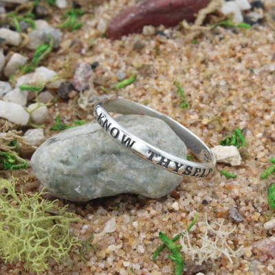 Sterling Silber Know Thyself Ring - Inspirierende Weisheit vorsteckbar Größen 4-15