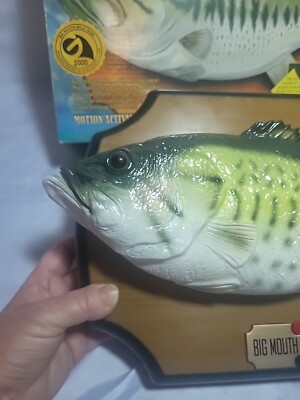 Gemmy BIG MOUTH BILLY BASS The Singing Sensation Mounted