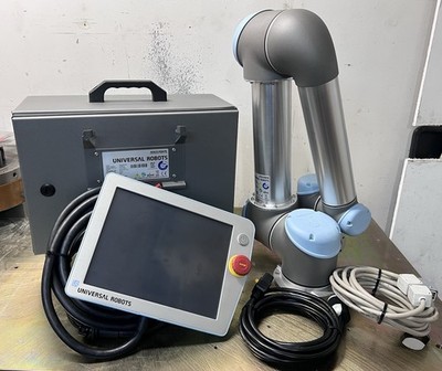 Universal Robots UR5 Industrial Robotic Arm w/ Control Box 5kg