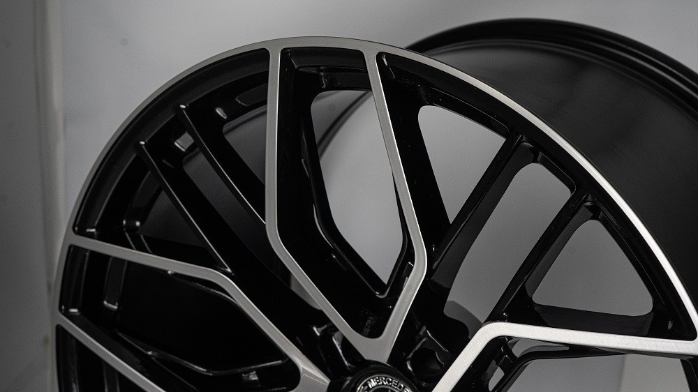 RF1 20 inch STAGG Black Rims 20x9/10.5 fits Aston Martin V12 Vantage 2013
