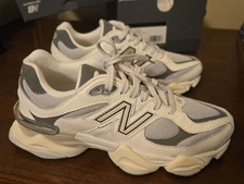  New Balance 9060 White Grey US Size 7 Unisex or US Womens 8.5 -New in box