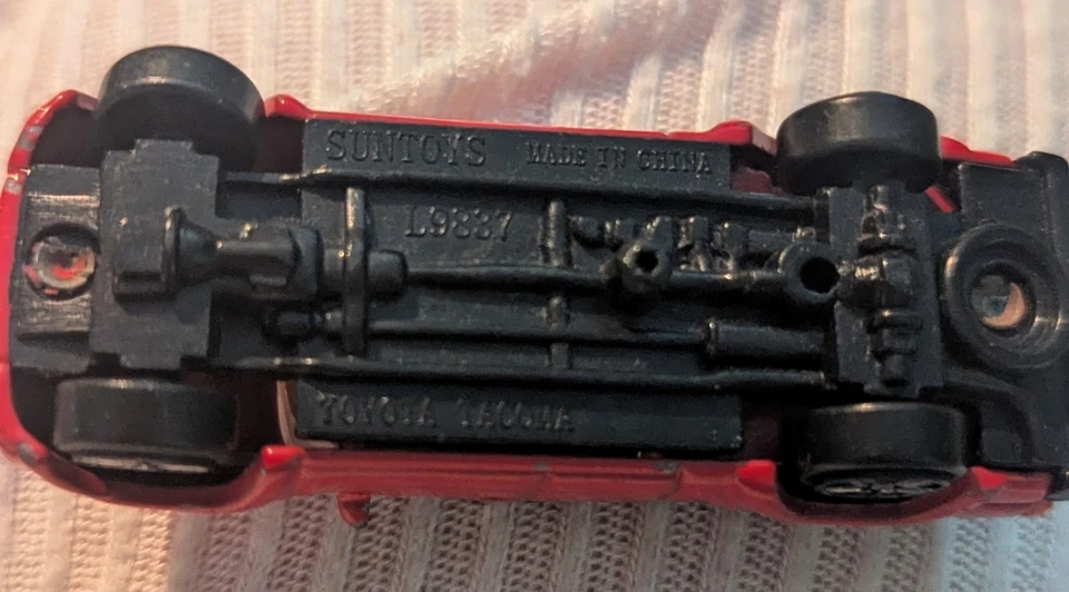 Suntoys L9837 丰田塔科马压铸皮卡 - 1: 64 比例 - 红色 - 状况良好 — 第 3/4 张图片