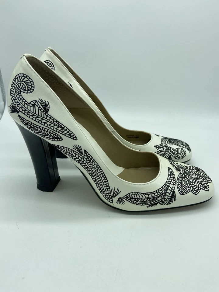 Jessica Bennett Mujer Talla 9M Jhavana Tacones Bordados Crema/Negro BUENOS Foto 2 de 4