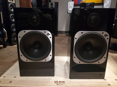 totem bookshelf speakers