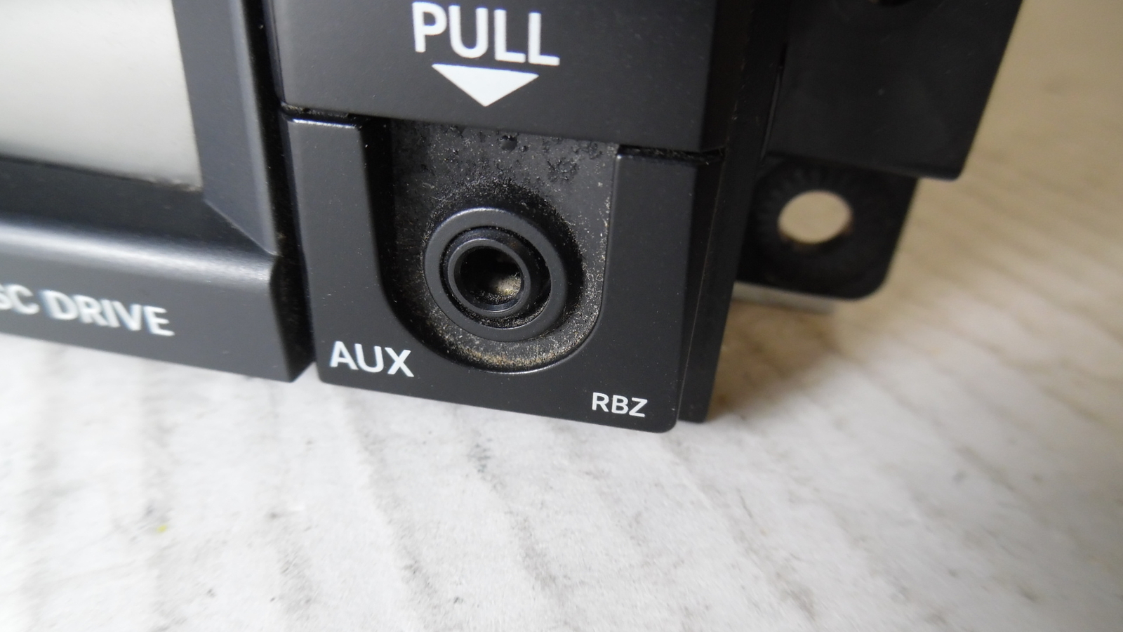 2010 2011 Dodge Ram 1500 DVD Player Radio Receiver w/ Satellite