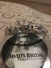 David's Bridal 0314 Tiara Headband Metal White Floral Size N/S B1
