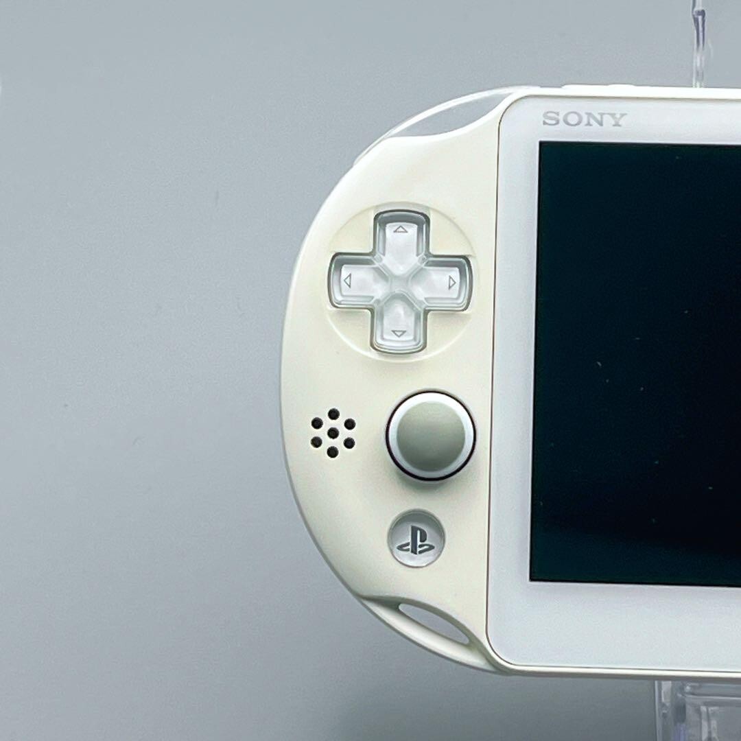 SONY PlayStation PS Vita PCH-2000ZA12 White Wi‐Fi model