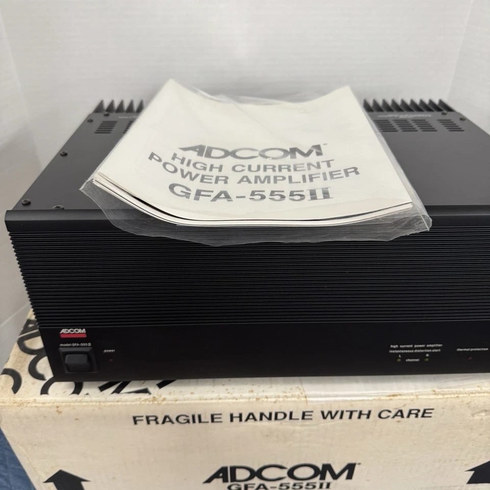 ADCOM GFA-555ii 2-CHANNEL STEREO POWER AMPLIFIER - 200 WPC - CLEANED - TESTED - Image 3 of 4