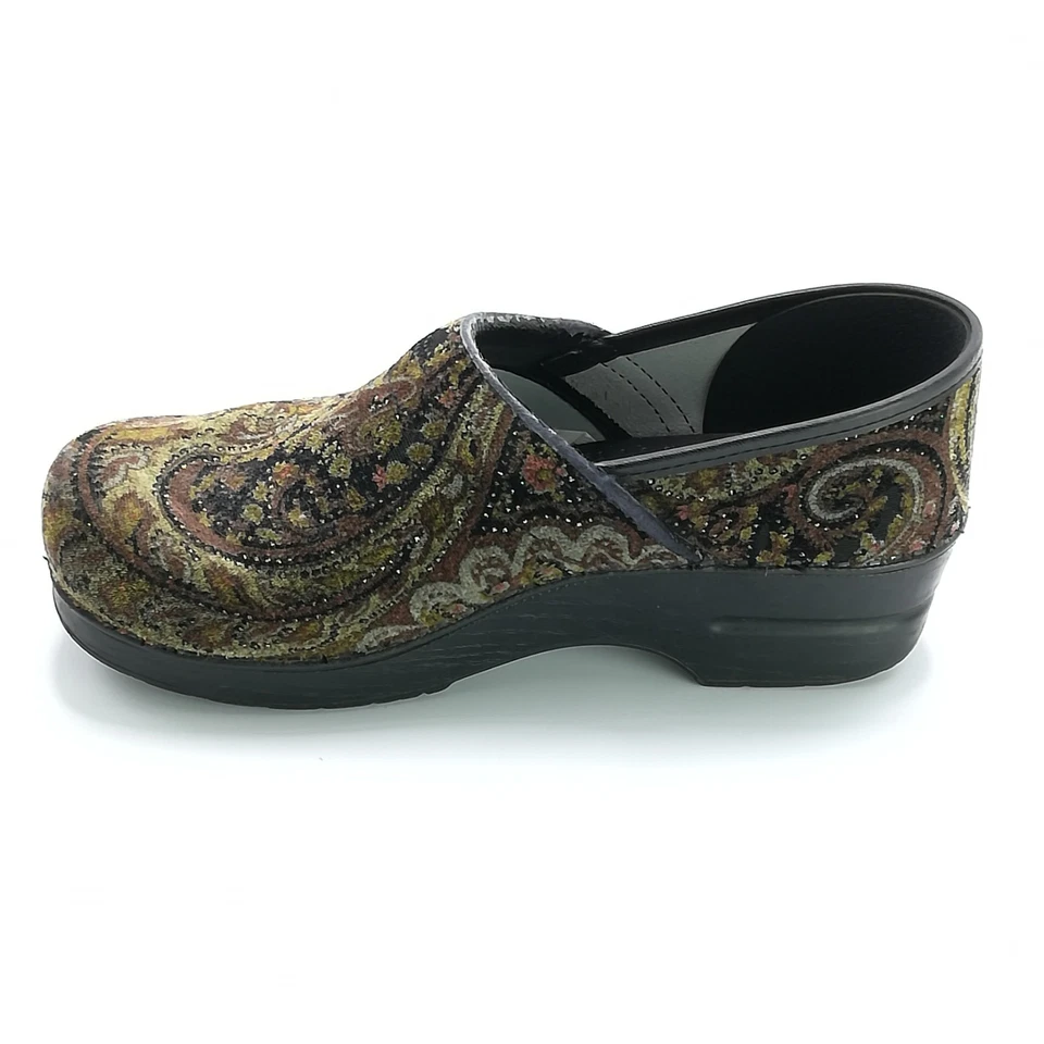 Dansko 木屐女鞋佩斯利挂毯素食天鹅绒棕色金色一脚蹬 40 — 第 2/4 张图片
