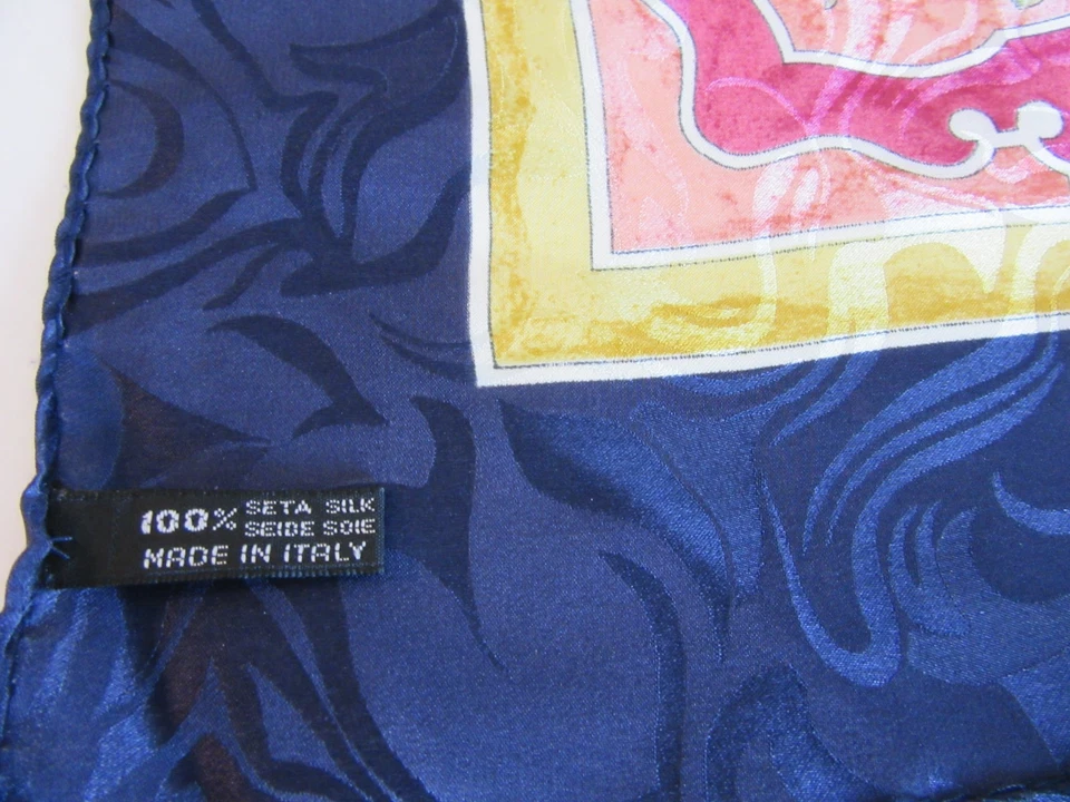 Vibrante Bufanda Azul Oscuro Octágono Floral Borde Seda Italia Vintage 35" x 35" Foto 2 de 4