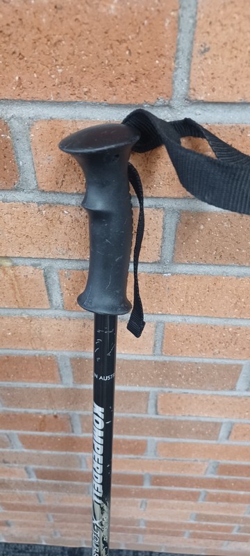 Head Aluminum Trekking Pole 125 cm Black Rubber Grip w/ Wrist Strap