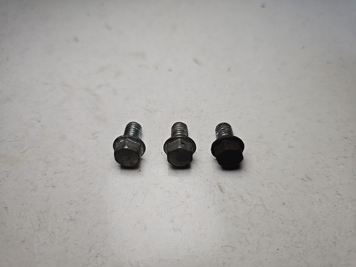 Yamaha YZF-R6 5MT 5EB 1999 - 2002 Kühlerlüfterschrauben