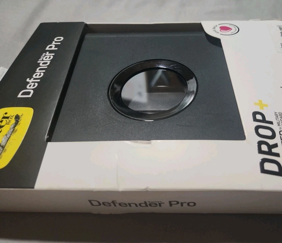 OtterBox iPad Mini (6th Gen) Defender Series Pro Case - Black, Rugged Protection - Image 3 of 4