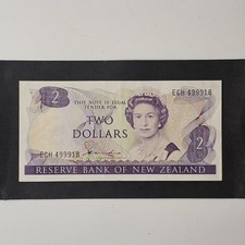 New Zealand 2 Dollars 1981-85 Hardie Banknote, Pfx ECH, P-170a EF (Lot #2363)