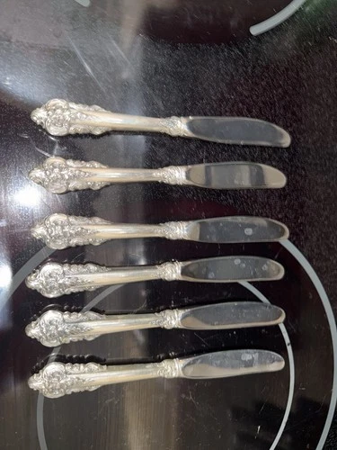 Six  Wallace Grande Baroque Sterling Silver Butter Spreaders Sterling Handle