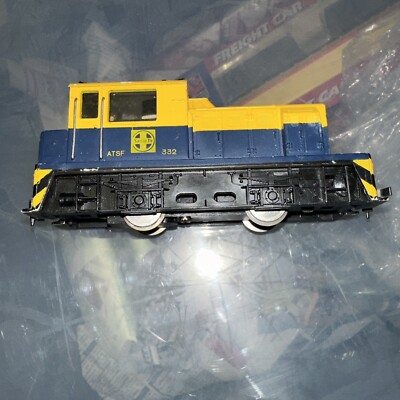 Vintage AHM Santa Fe ATSF 332 Switcher Locomotive HO | eBay