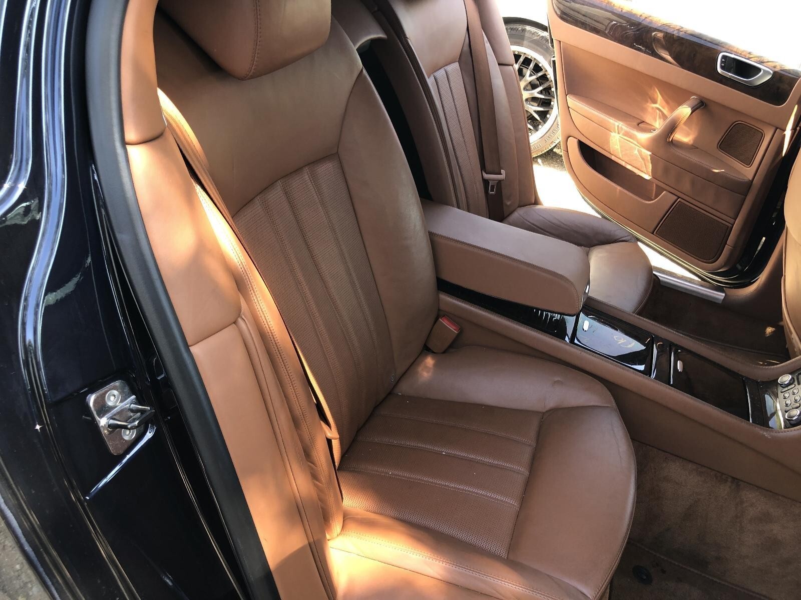 2006 BENTLEY CONTINENTAL FLYING SPUR Rear Back Seat Upper Cushion Right Passenge