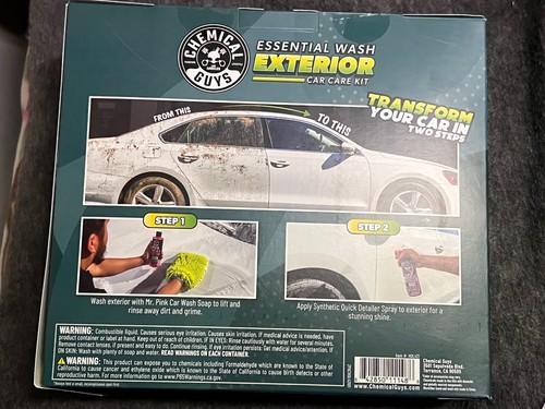 Chemical Guys Professional Wash Exterior Car Cleaning Kit (4 Essential Products) - Picture 2 of 2