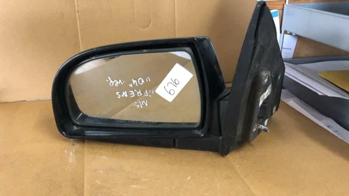 KIA CARENS PASSENGER SIDE ELECTIC WING MIRROR