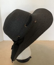 Vtg Women Woven Straw Sun Hat Black ribbon accent size med