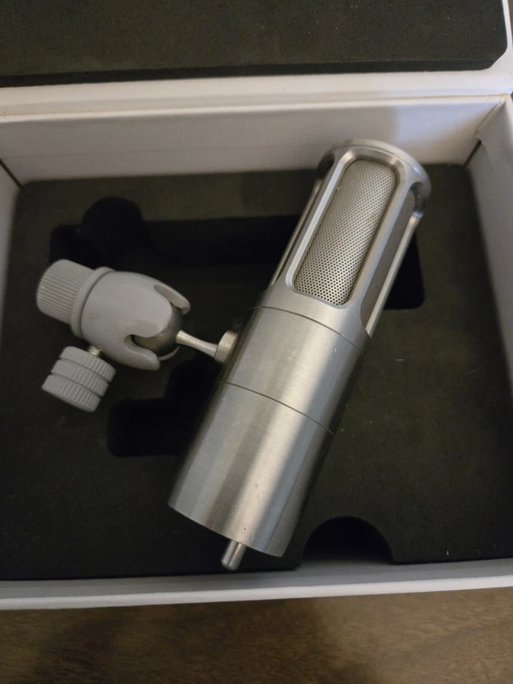 Earthworks ICON PRO XLR  - Image 4 of 4