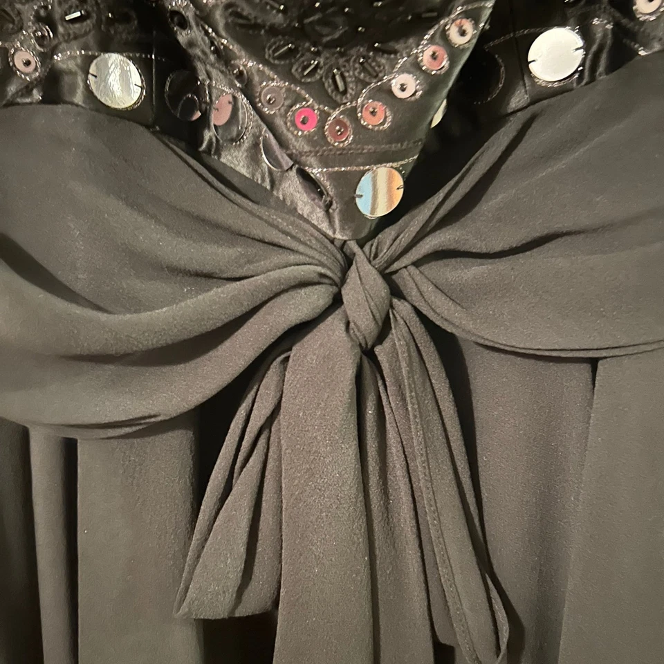 BCBGMaxAzria Embellished Silk Cocktail Dress New with Tags Size 8 - Image 4 of 4