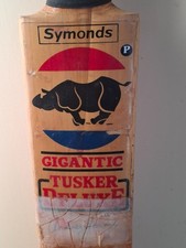 Rare vintage Symonds Gigantic Tusker Deluxe Cricket Bat - Full size 85cm