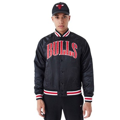 New Era NBA Applique Satin Chicago Bulls Jacke Bomberjacke schwarz 46271