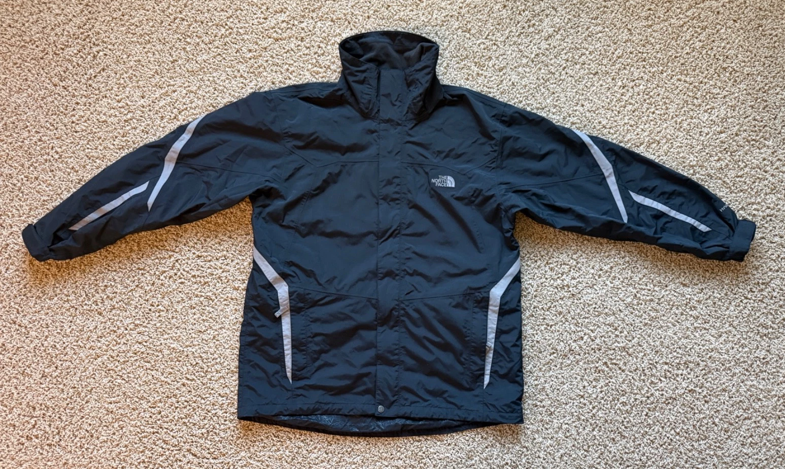 The North Face HyVent Jacket Mens Large Black Waterproof Snow Ski Shell Outdoor