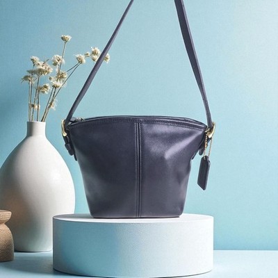 Vintage 1998 COACH SOHO Small Basket / Bucket Umhängetasche in Schwarz.