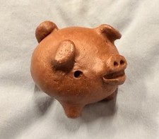 Figura Cerámica Chanchito Chileno Cerdo 3 Patas Una Señal de Buena Voluntad y Amor