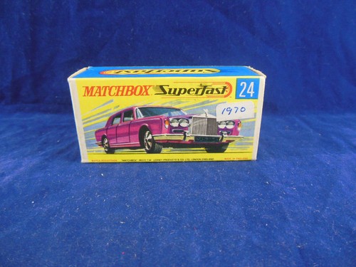 Rare Matchbox Superfast MB 24 a Rolls Royce Silver Shadow in Red, Narrow wheels - Picture 9 of 12