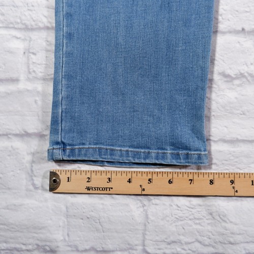 Lee Regular Fit Straight Leg Mid rise Medium wash Womens Blue Jeans Sz 20W Long - Picture 11 of 11
