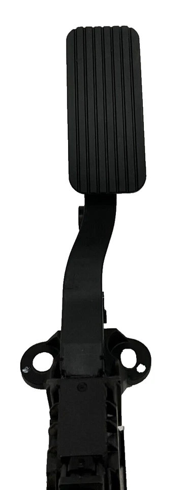 2020 Kia Forte and Hyundai Accelerator Throttle Gas Pedal 32700XXXXX OEM - Image 3 of 4