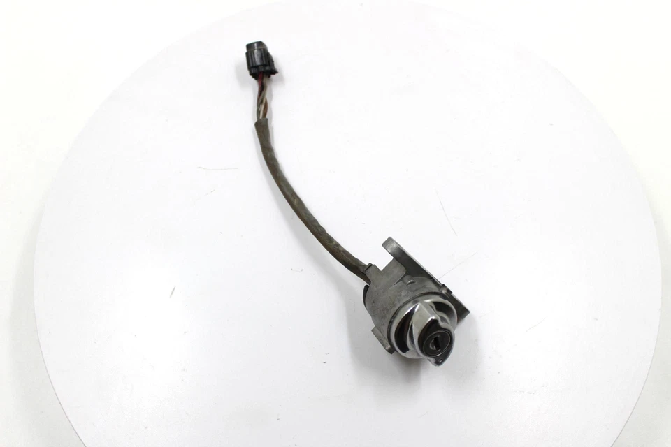 04 KAWASAKI VULCAN 2000 VN2000A OEM IGNITION LOCK  - Image 2 of 4