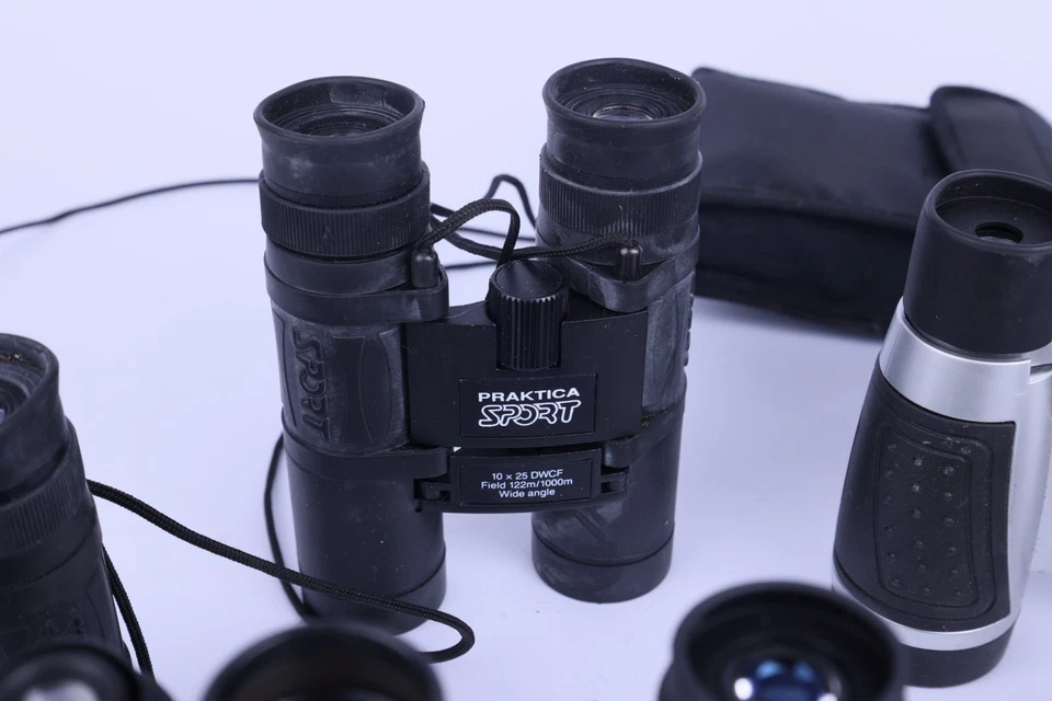 Assorted Vintage Binoculars of Various Brands Job Lot - Image 4 of 4