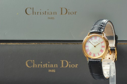 w/Box Christian Dior 59.121.2 Round White Pink Shell Roman Qz Woman Watch JAPAN