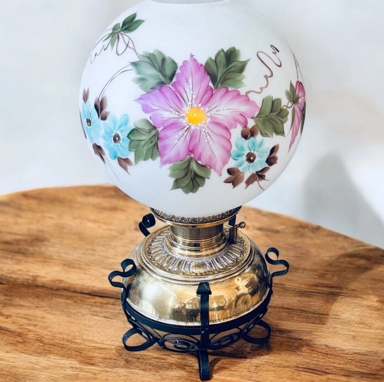 1800s THE B&H Electrified Brass/Iron Scroll GWTW Oil Lamp Bradley Hubbard 15”