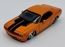 Jada Toys '06 Dodge Challenger Concept Bigtime Muscle 2006 Wave 10 1:64 (Loose)