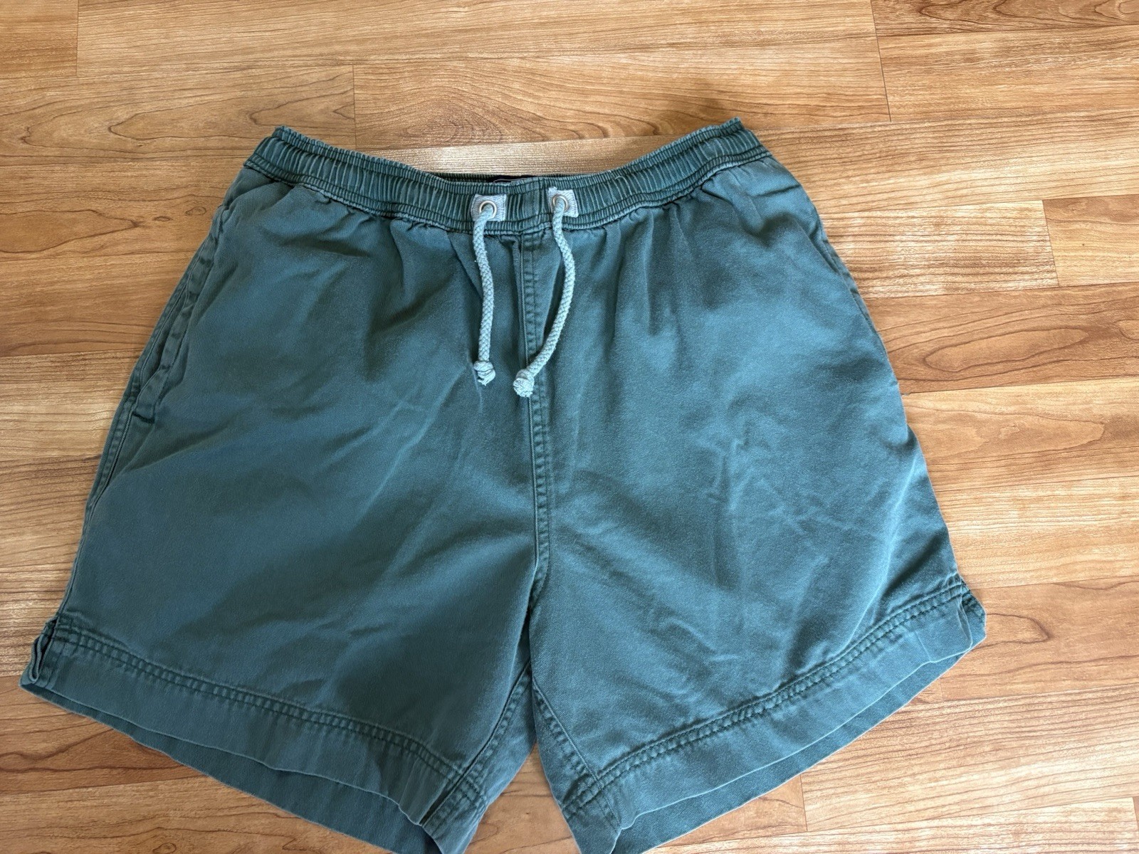 GAP Athletic Classic Cotton Drawstring Shorts Arm… - image 6