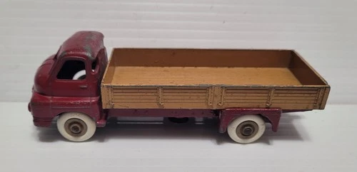 VINTAGE DINKY TOYS BIG BEDFORD 622