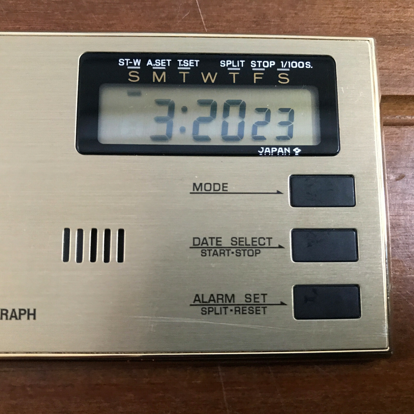 Vintage Seiko Quartz Alarm Chronograph QEK151G YS50A Travel LCD Alarm